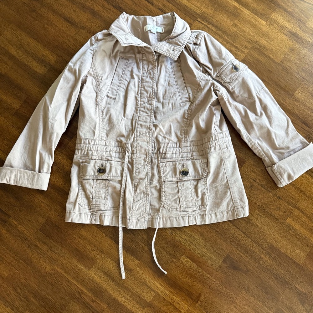 EUC LOFT Pinkish Beige Cinch Waist Jacket in size XSP!
